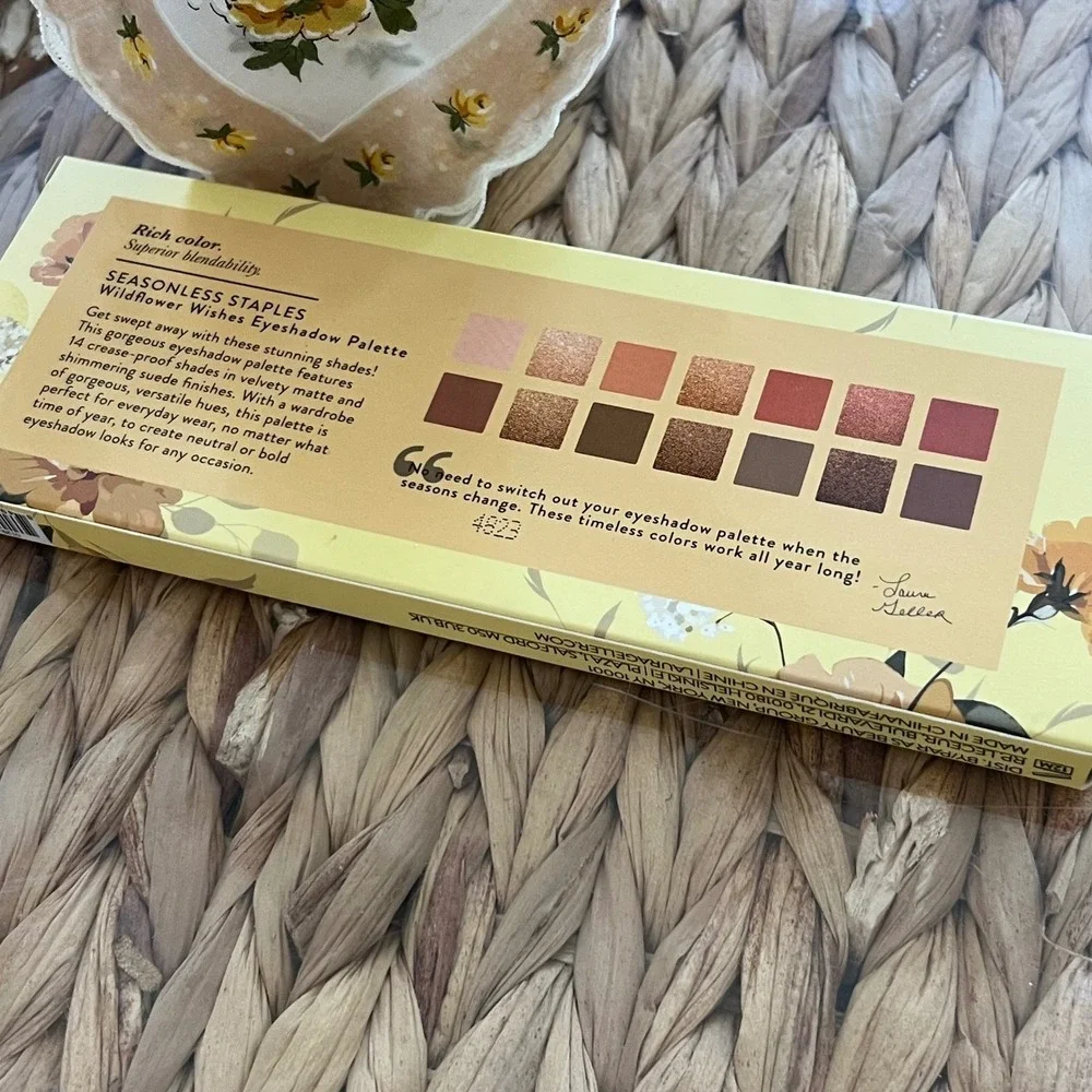 Laura Geller Seasonless Staples Wildflower Wishes Multi-Finish Eyeshadow Palette